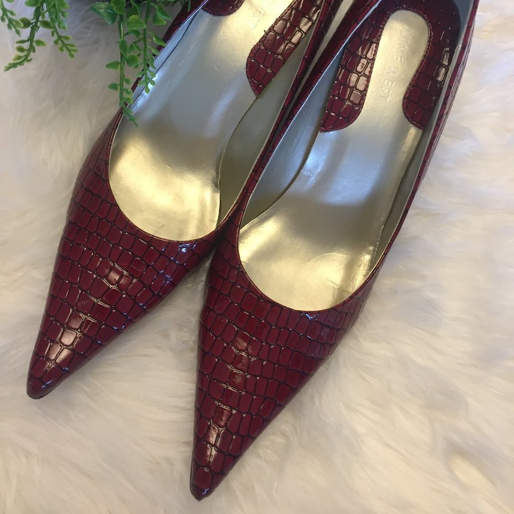 Nine West Mooney Red Crocodile Pumps Size 9